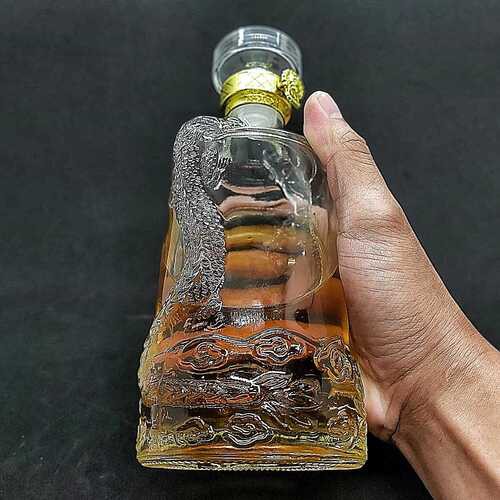 Chai Thủy Tinh Đựng Tửu 500ml Mẫu Rồng Cao Cấp.