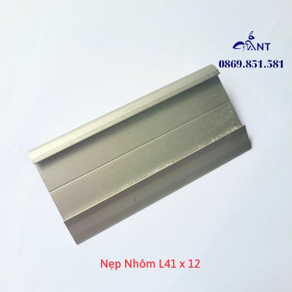 Nẹp nhôm chữ L, nẹp nhôm L41x12, nẹp chống trơn trượt bậc thang nhôm dễ thi công