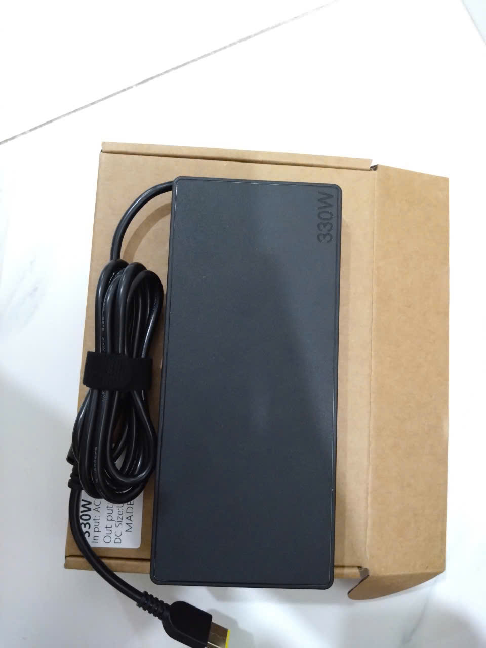Sạc dành cho Laptop Gaming Lenovo 330W GaN AC Adapter For Legion 9 16IRX8 83AG L450 L460 L470 L560 L570 hàng nhập khẩu