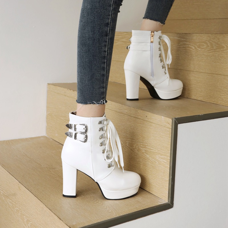 Giày boot nữ cổ ngắn màu trắng buộc dây XINH XẮN GBN10102