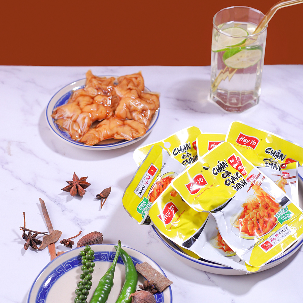 Combo 10 Chân Gà Cay Hey Yo Việt Nam Cung Đình, Nhất Tâm thơm ngon chất lượng