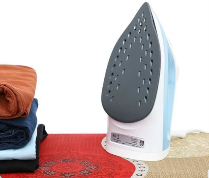 Bàn ủi hơi nước Philips DST2010/20 2000W - Hàng chính hãng