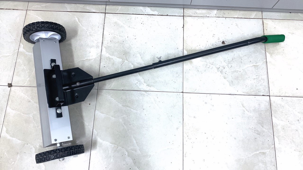 Xe hút đinh nam châm bé, loại xe lọc tạp chất cực kỳ hiệu quả và triệt để