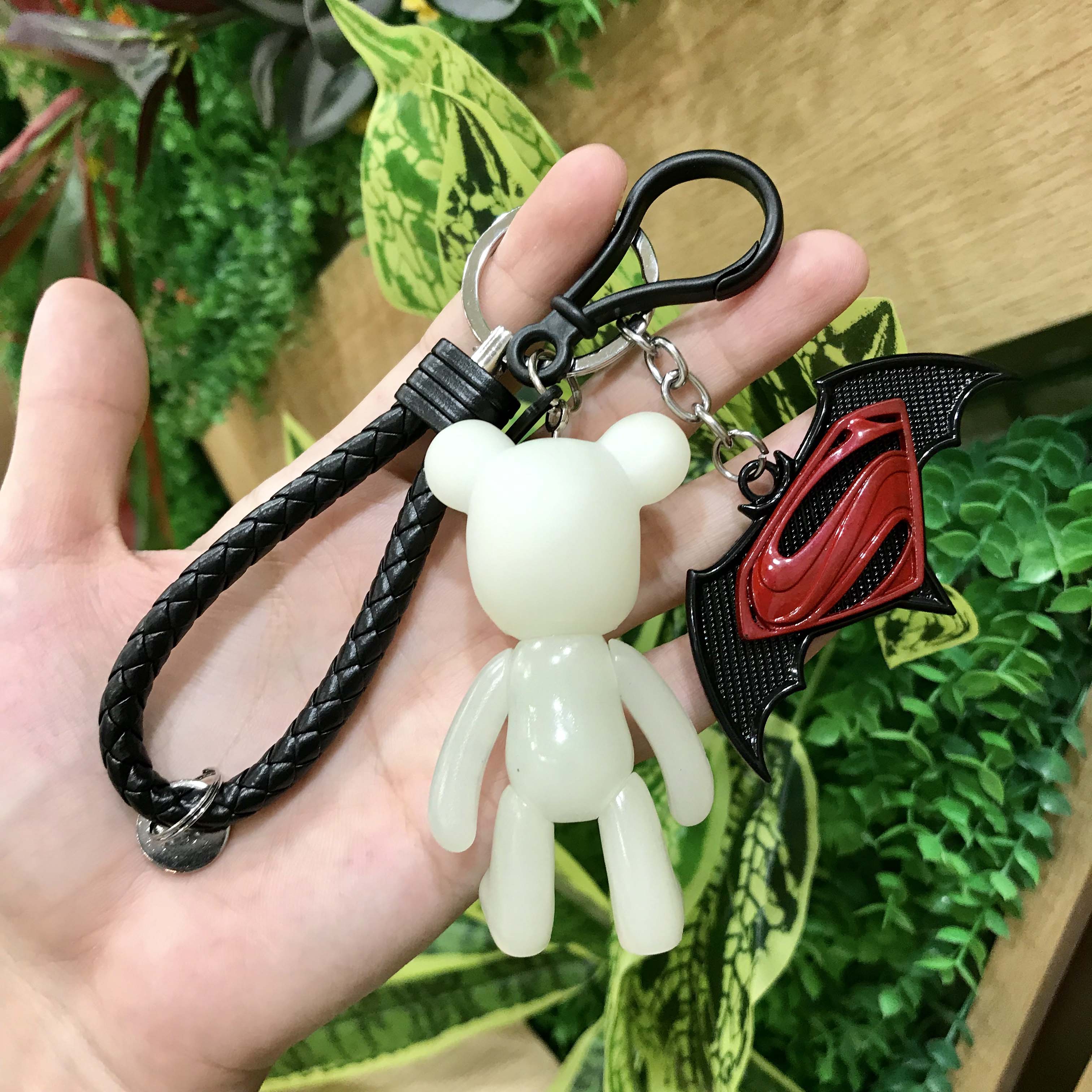 Móc khóa Gấu phát quang trong đêm kèm khiên và dây