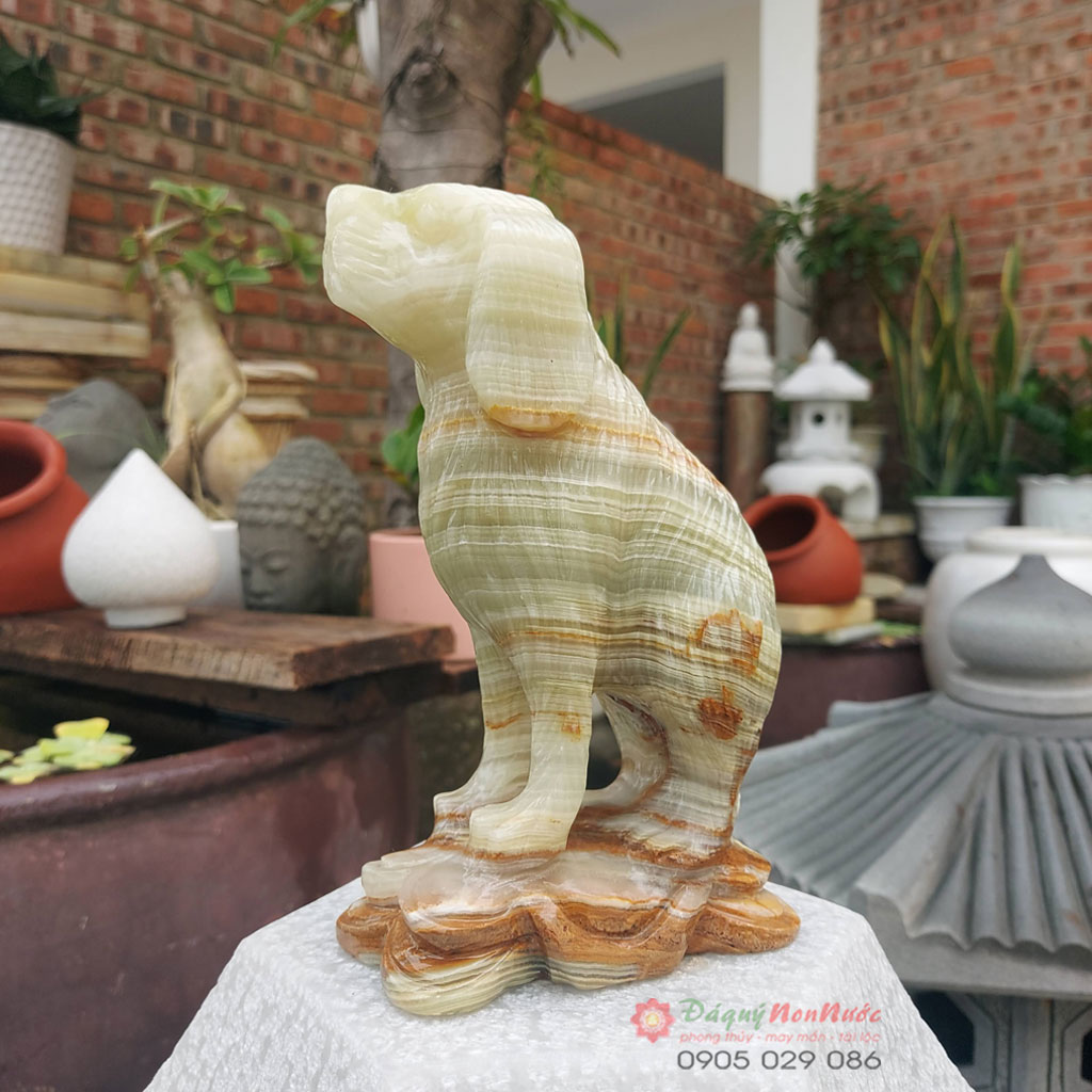 Tượng chó tuổi Tuất đá ngọc Pakistan 15cm - đá Non Nước