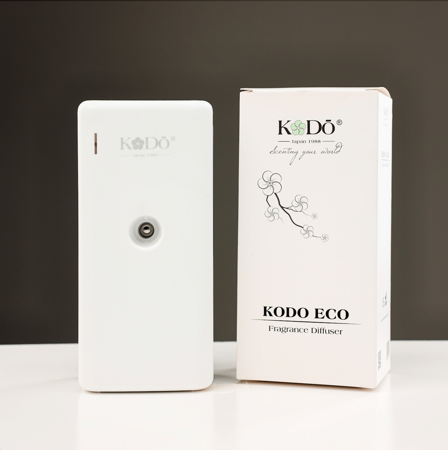 KODO KD ECO - Máy Khuếch Tán Tinh Dầu 15m2 (Bình Dầu Chuyên Dụng), Không Pha Nước, Tặng Kèm Pin