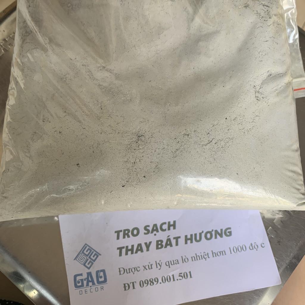 Tro sạch bốc bát hương, tro thay bát hương