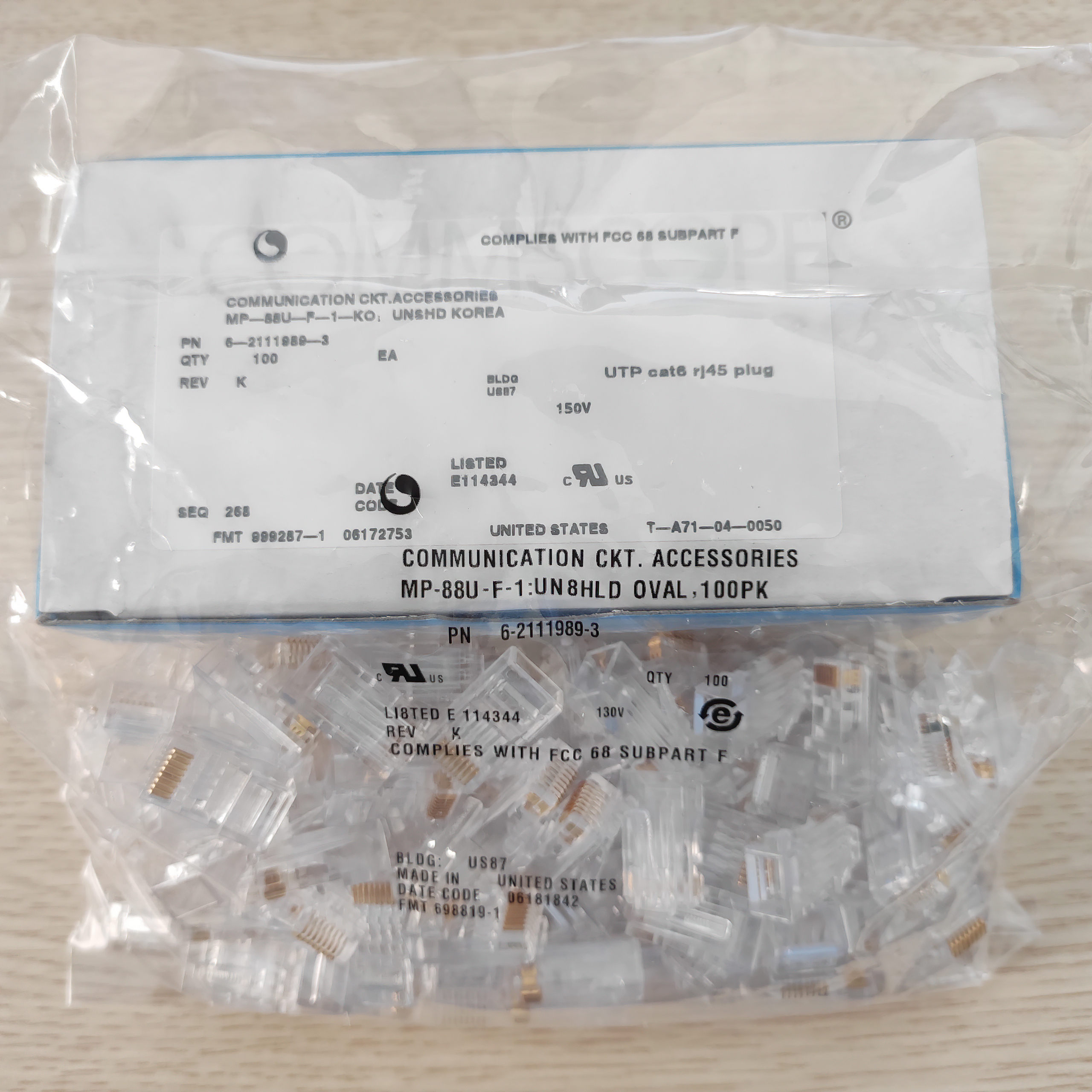 Hạt mạng rj45 cat6 Commscope P/N:6-2111-989 - Hàng chính hãng