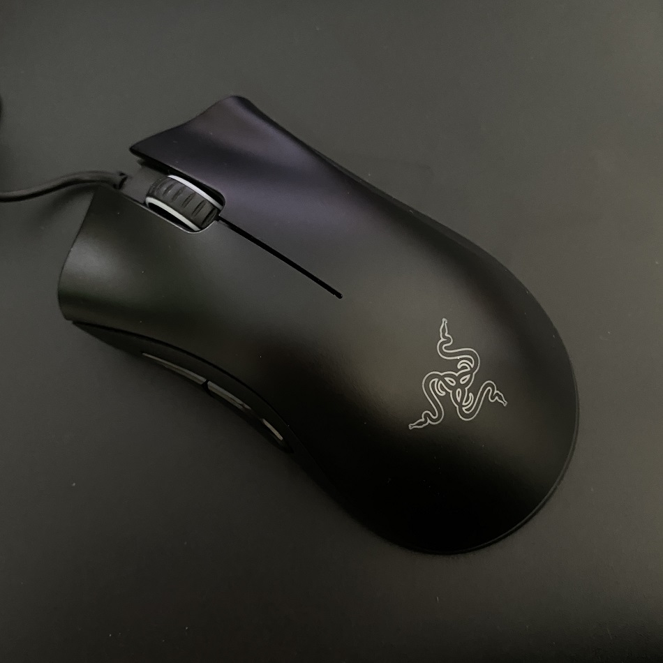 Chuột Gaming có dây Razer Deathadder Essential