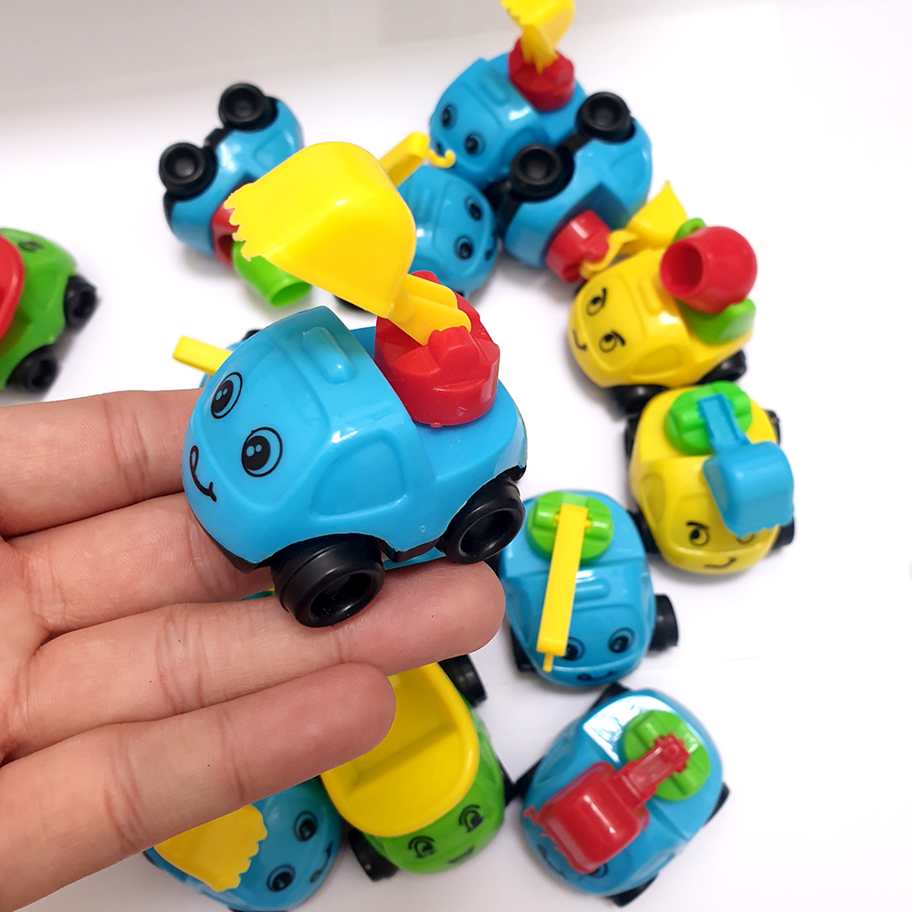 Bộ 12 Xe Công Trình dễ thương làm đồ chơi cho bé 4-6 cm có khớp xoay và di chuyển được, độ bền tốt, giúp bé khám phá và nhận biết về các loại xe ô tô, xe ben, xe bồn, xe cẩu, máy xúc