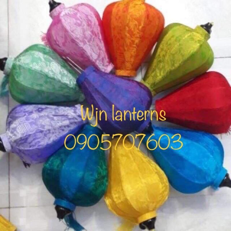 Đèn lồng tỏi ngược hội an