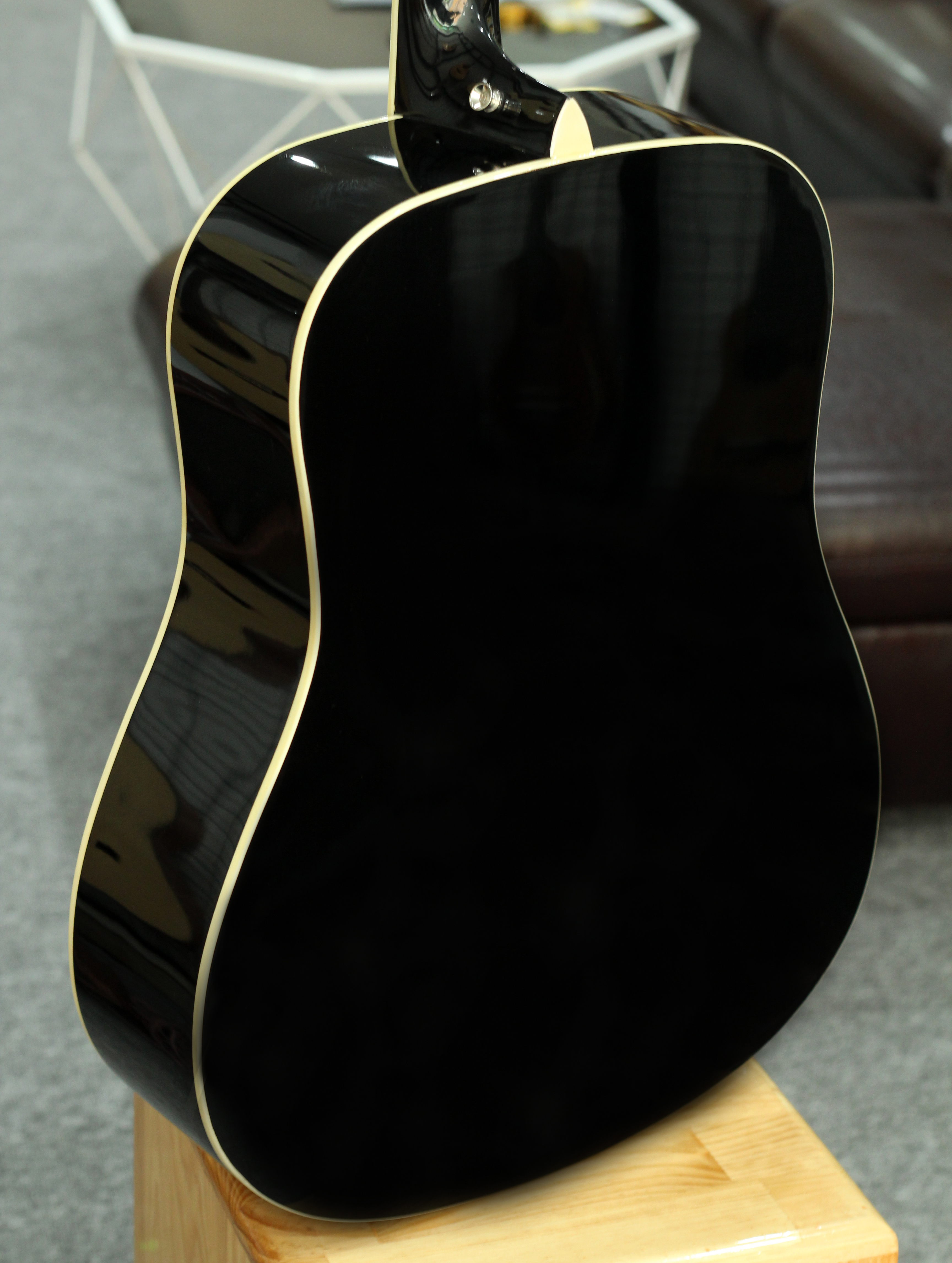 Đàn Guitar Acoustic Morrison MGW 405BK EQ