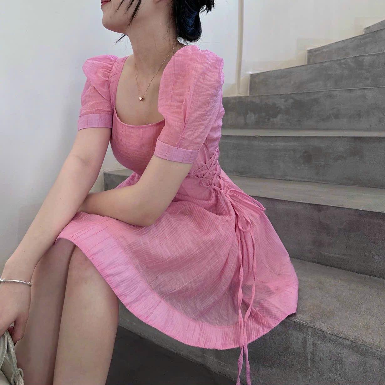 ĐẦM NGẮN CỔ U SUÔNG TRƠN XÒE DÂY ĐAN EO TAY NGẮN XẾP LY NHẸ ĐI BIỂN DẠO PHỐ DỰ TIỆC