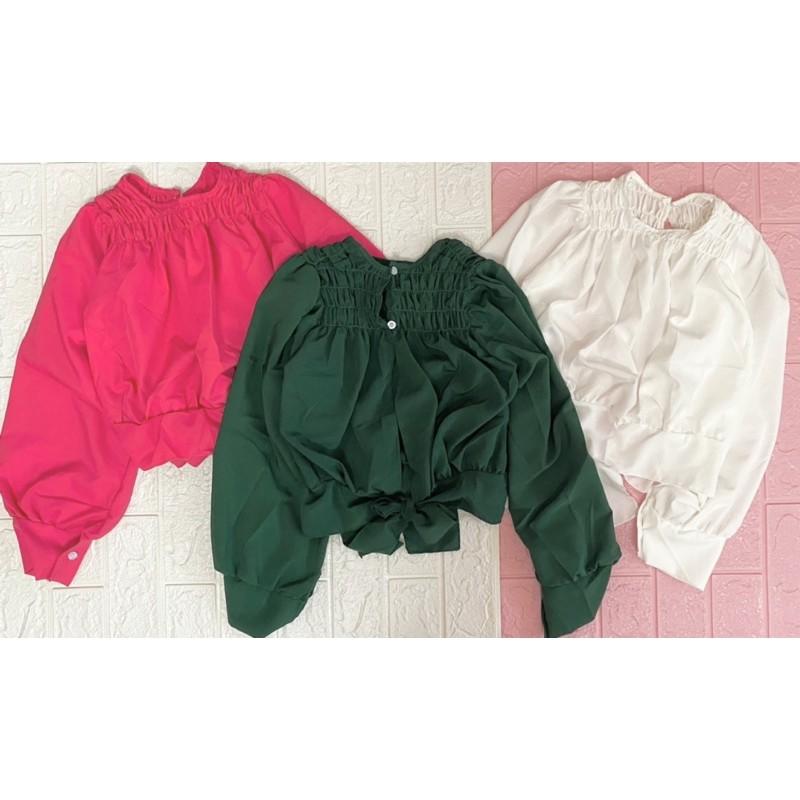 Áo croptop cột nơ sau, cổ áo có may nhún, màu hot