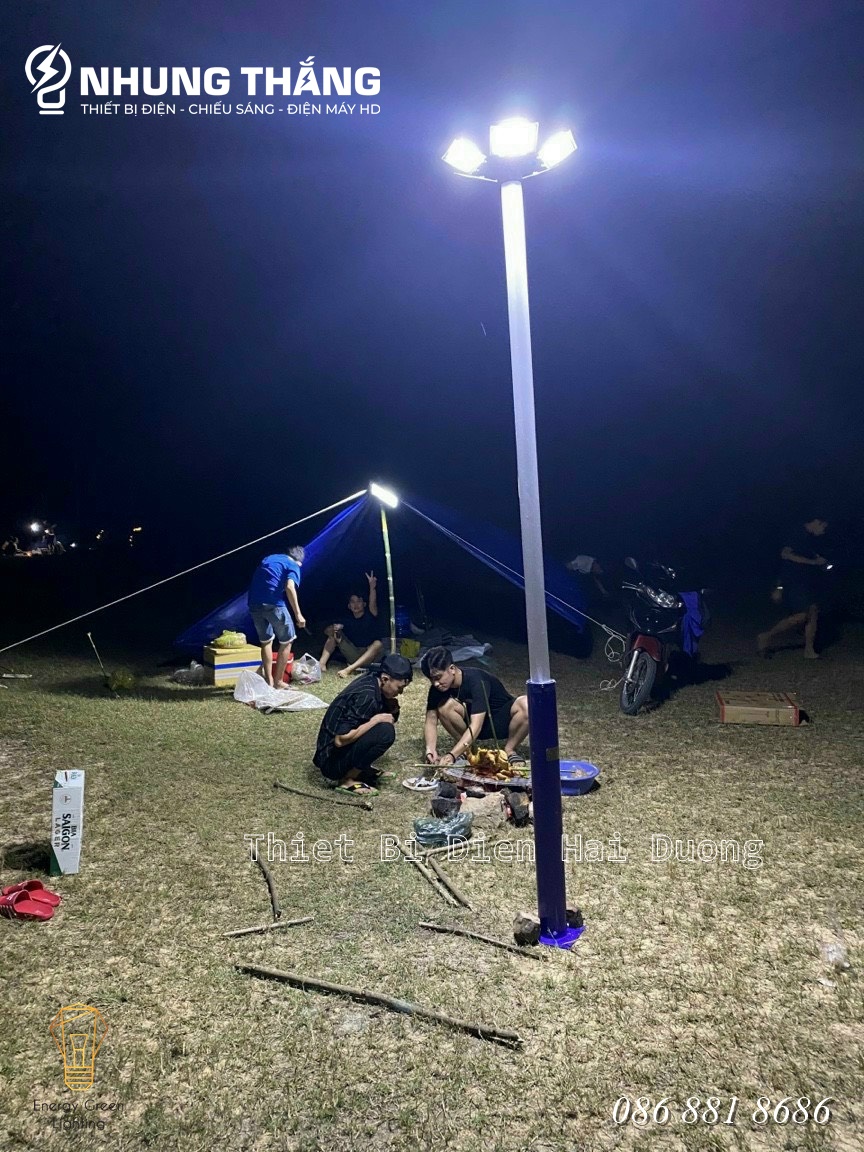 Đèn Cao Áp Năng Lượng Mặt Trời Đĩa Bay UFO - Công Suât 300w - 8 Ô Led Siêu Sáng - Chống Nước IP66 - Có Điều Khiển Từ Xa - Có Video