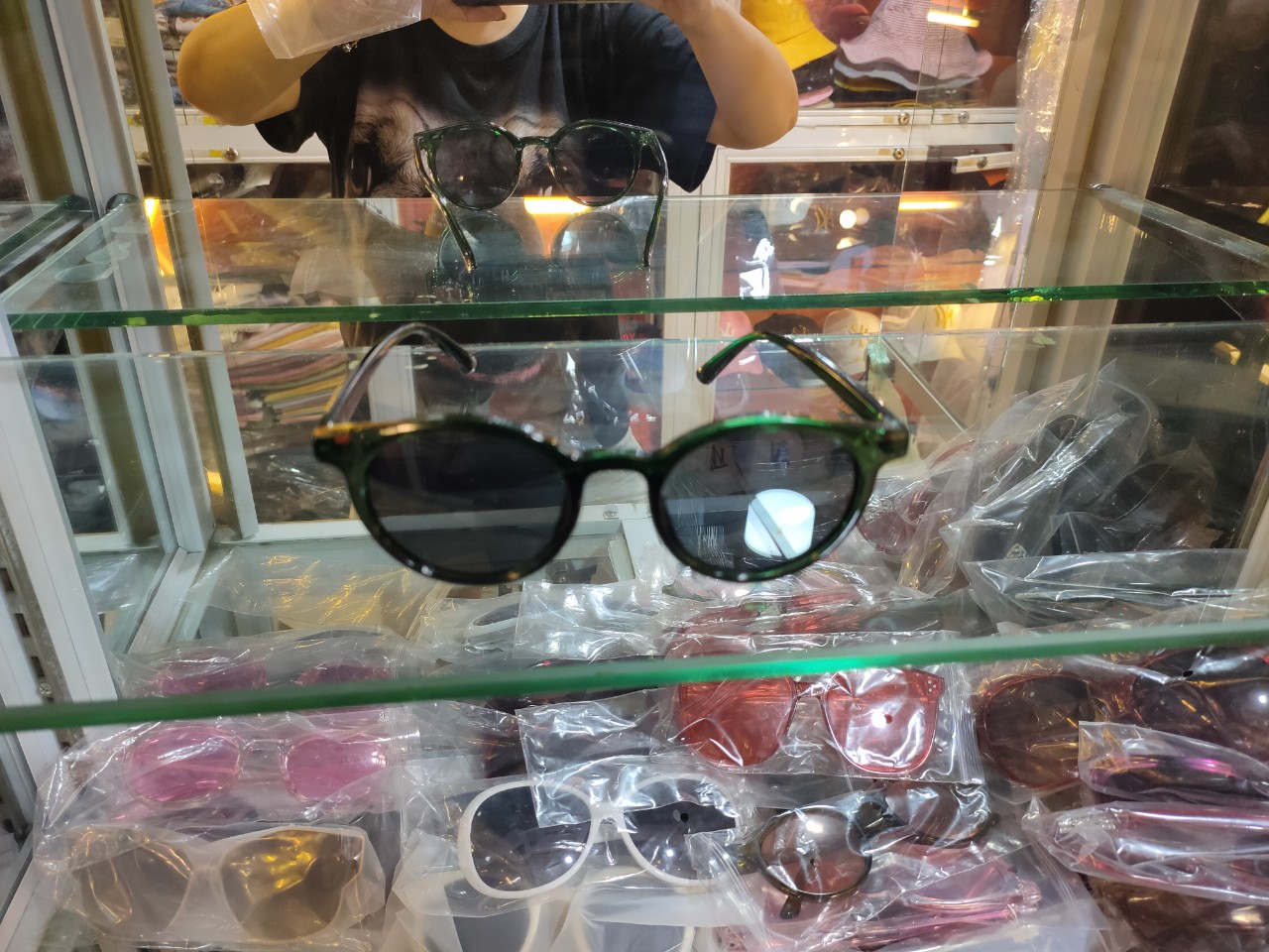 Kính mát thời trang