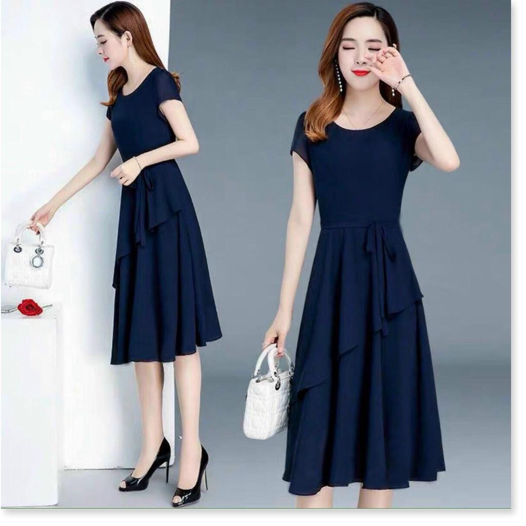 ĐẦM VOAN Y,THIẾT KẾ HỌA TIẾT TRƠN NHƯNG KHÔNG KÉM PHẦN SANG TRỌNG,ĐẶC BIỆT LÀ CHẤT LIỆU VÃI THOÁNG MÁT HỢP THỜI TRANG TH