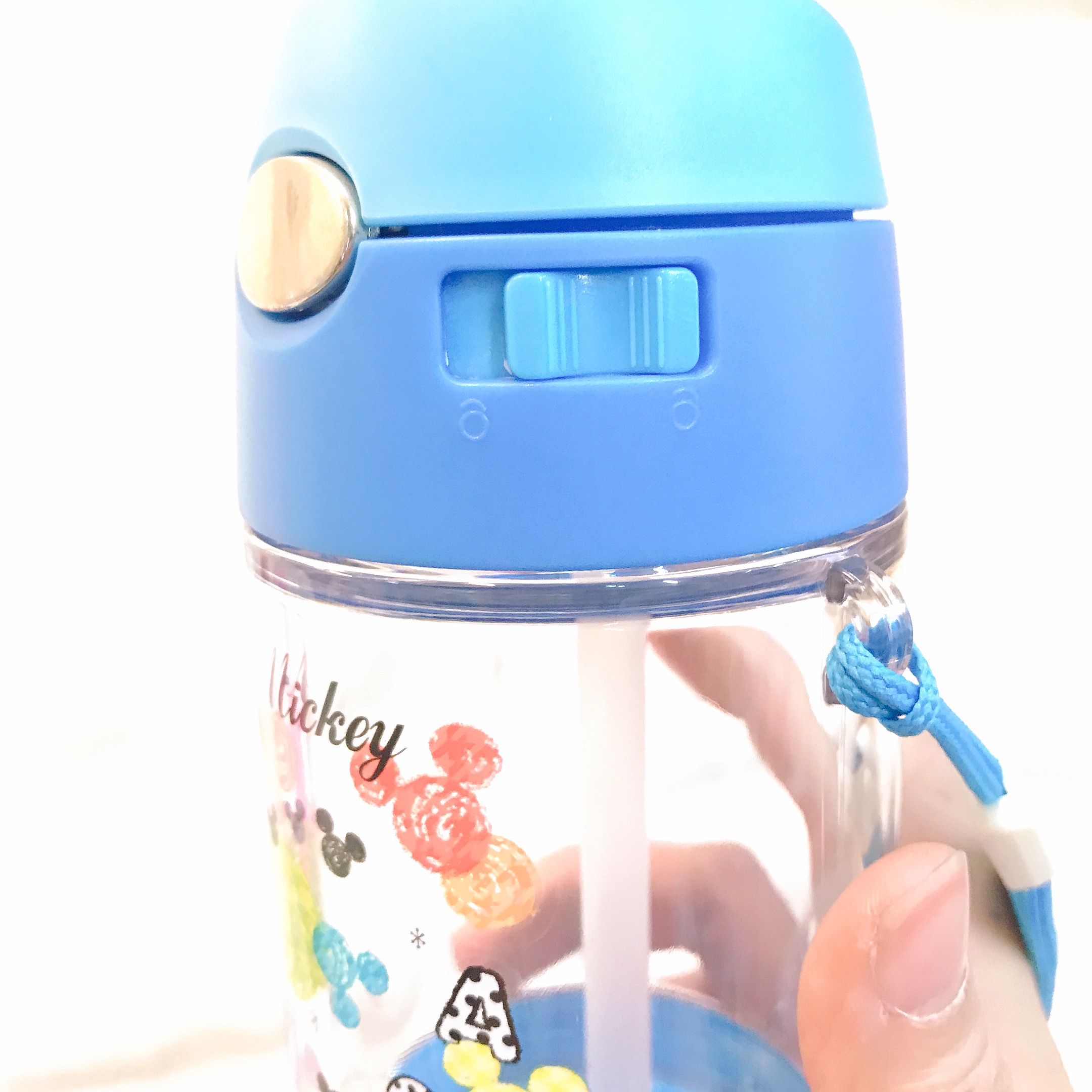 Bình nước vắt cam 2 in 1 hình chuột Mickey có ống hút màu xanh cho trẻ em - 450ml - WD4238-MIC