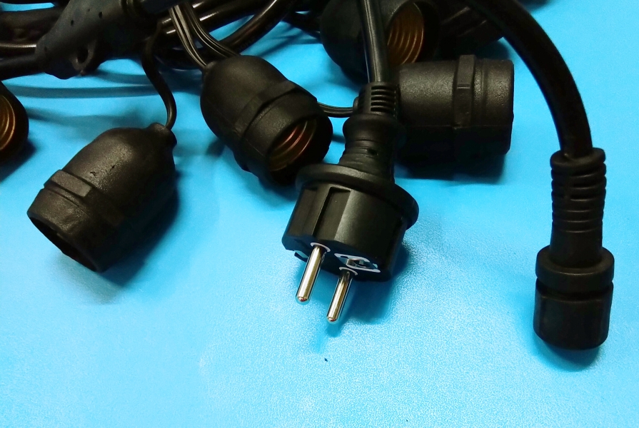 Bộ dây đèn trang trí gồm 10 đuôi đèn kín nước dài 5m