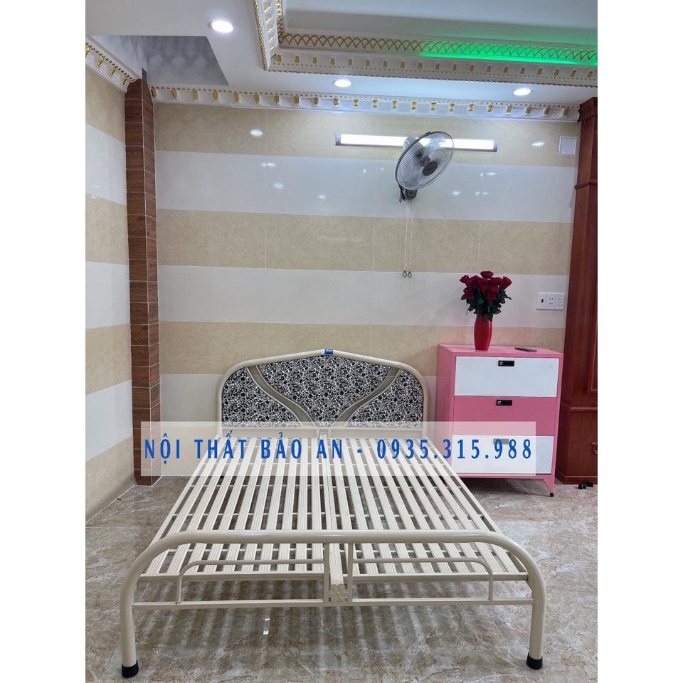 Giường sắt đơn giản giá rẻ nhiều kích thước từ 0,8 đến 1m8 mẫu 12 - Bảo An