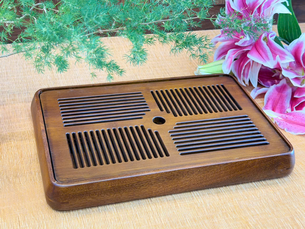 KHAY TRÀ TRE CÓ BỆ THOÁT NƯỚC - KÍCH THƯỚC 39X26X4.5CM
