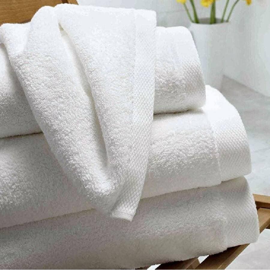Khăn tắm màu trắng hàng xuất dư size 70*140cm