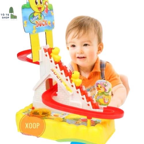 Đồ chơi vịt vàng leo thang, cầu trượt mini với những chú vịt vàng đáng yêu cho bé vui chơi thỏa thích