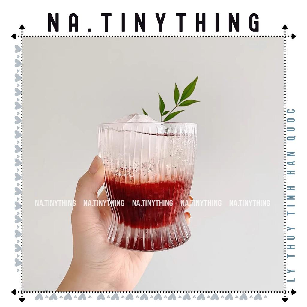 Ly cốc thuỷ tinh chiu nhiệt dùng uống nước và cà phê kiểu dáng tròn, hoạ tiết hiện đại phong cách Hàn Quốc NA0049