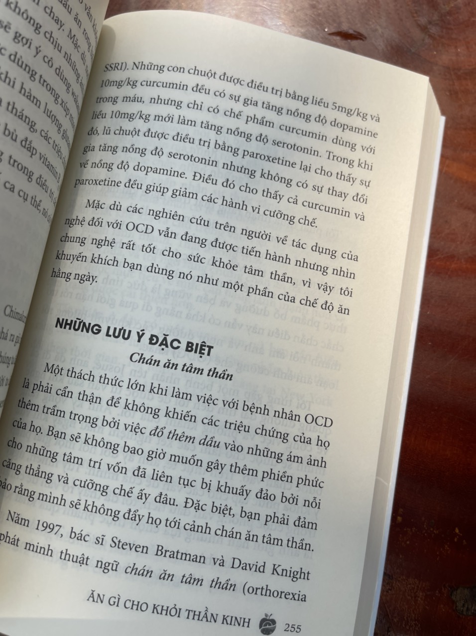 ĂN GÌ CHO KHỎI THẦN KINH – Uma Naidoo – Phi Yến dịch – Huy Hoàng Books – NXB Thanh Niên