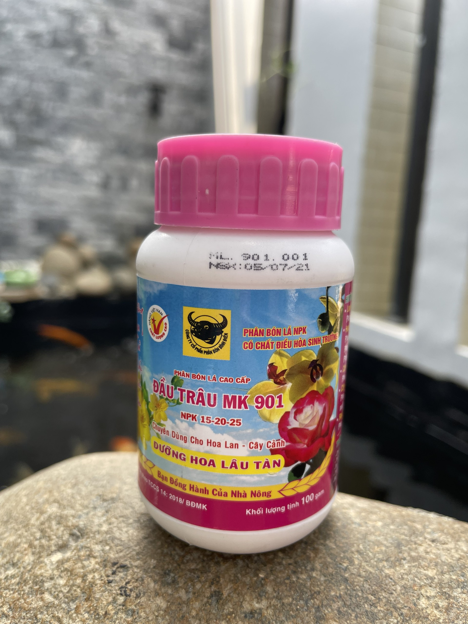 CHAI 100 GRAM - PHÂN BÓN LÁ CAO CẤP ĐẦU TRÂU MK 901