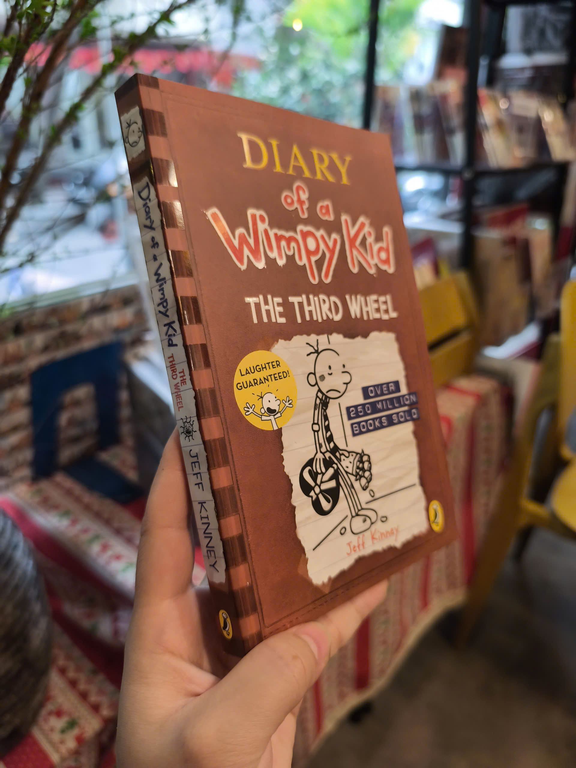 Sách - Diary of a Wimpy Kid: The Third Wheel (Book 7) by Jeff Kinney - Fiction/Humor/Childrens