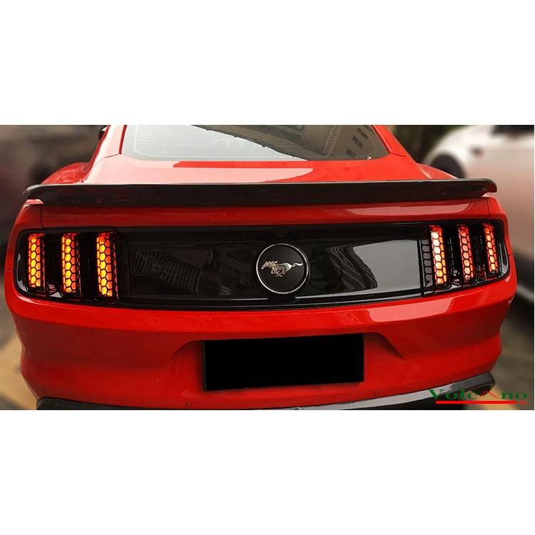 Bộ 06 Decal Dán Trang Trí Đèn Hậu Xe Ô Tô Ford Mustang 2015-2017