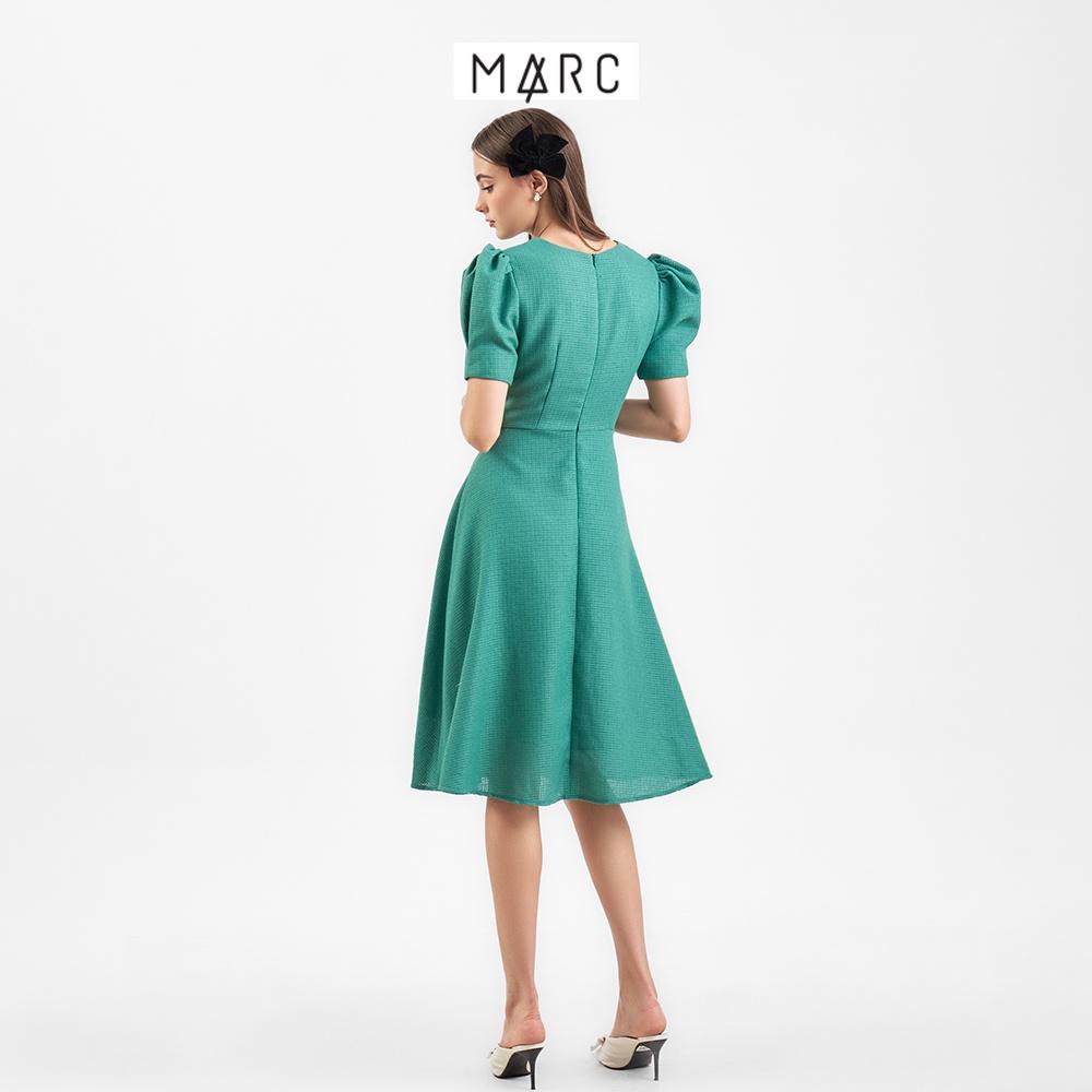 Đầm midi nữ MARC FASHION tay phồng cổ tim dằn li CBSH110622