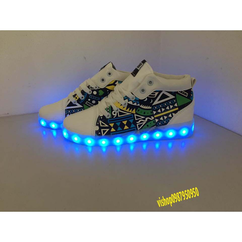Giày phát sáng cao cổ họa tiết  phát sáng 7 màu 11 chế độ tặng dây giày phát sáng (có video) mã HW10  L7 in 1