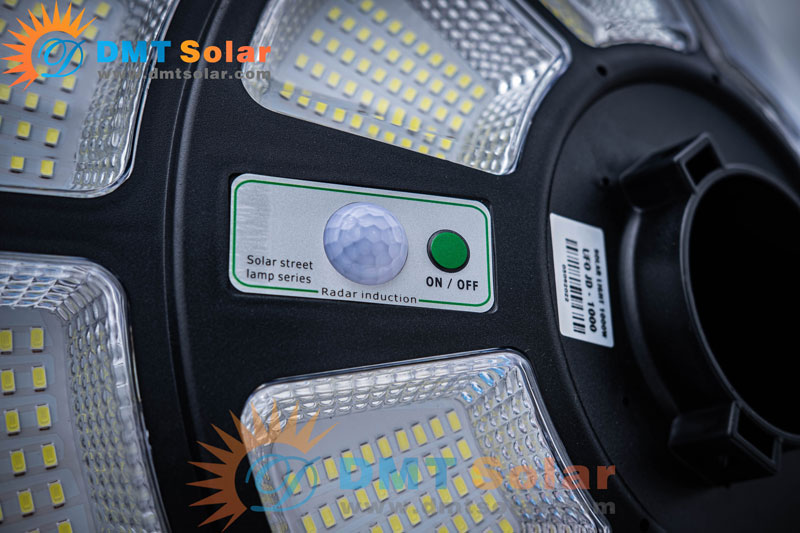 Đèn đĩa bay UFO năng lượng mặt trời chiếu sáng sân vườn công suất 1000W - UFO1000