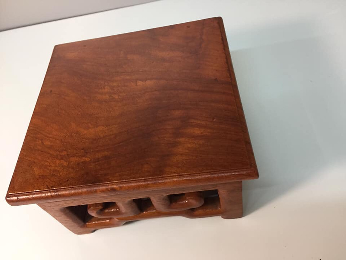 Đế kê tượng gỗ hương vân
