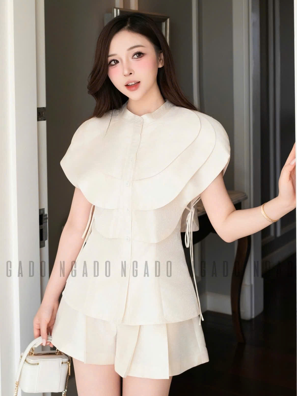 Set áo quần kem cổ xếp tầng NGADO , set áo quần ngắn , set áo quần dạo phố
