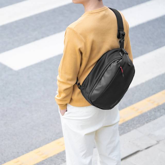 Túi Đeo Vai Tomtoc Usa Meta/Oculus Quest 2 Sling Bag