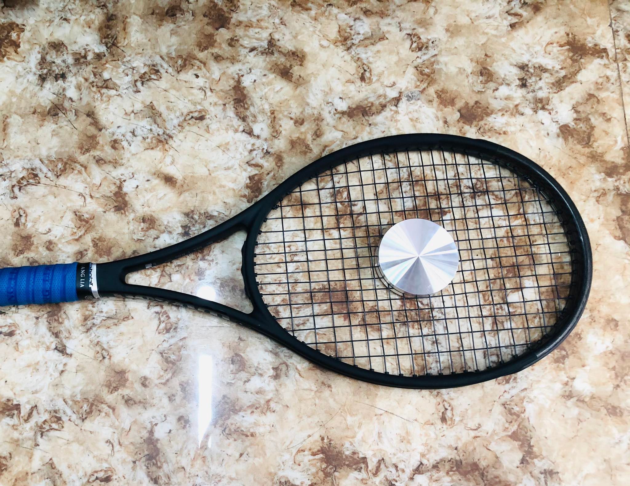 Dụng cụ luyện vung vợt tennis racquet drop assistant