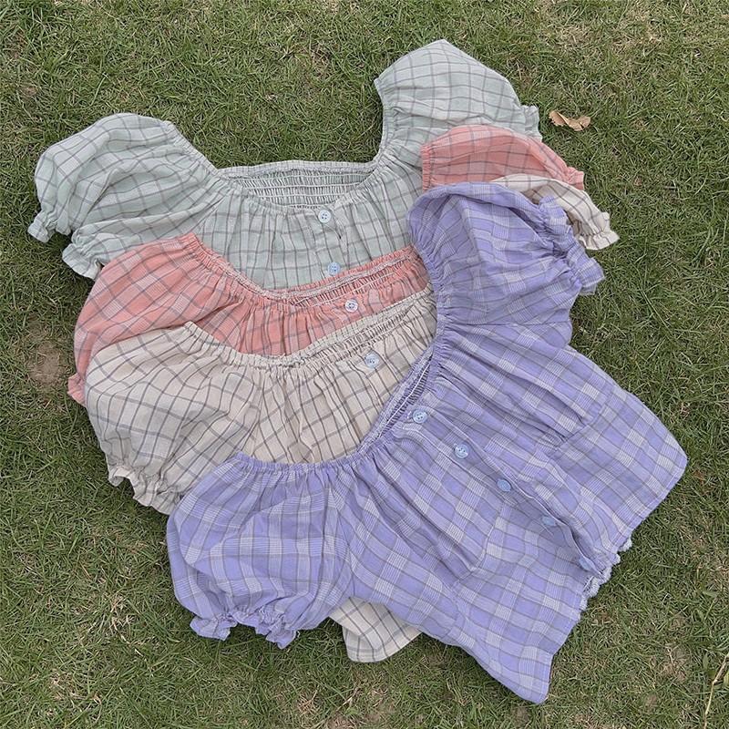 Áo kiểu tay ngắn cổ vuông kẻ sọc caro phối nút đơn giản