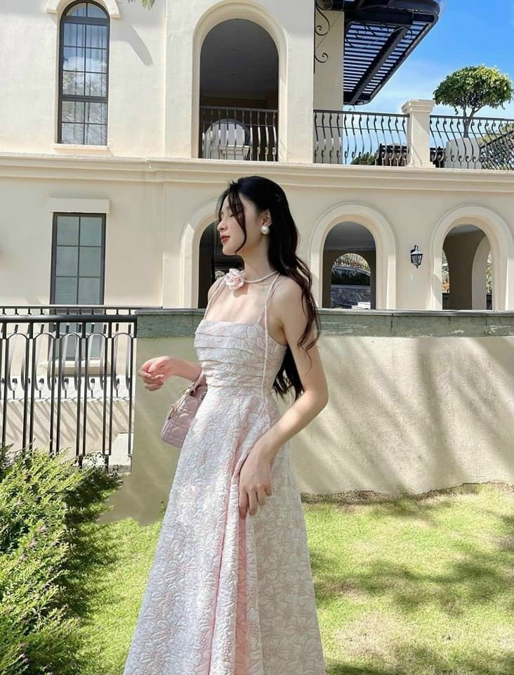 ĐẦM GẤM TAPTA HOA KÈM DÂY CỔ ĐÍNH HOA