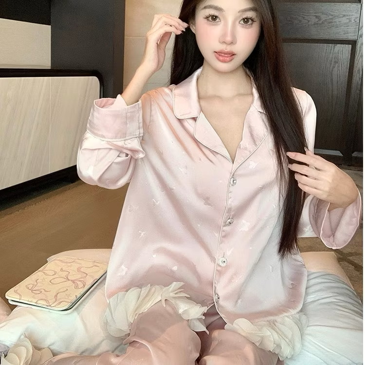 Bộ Đồ Ngủ B414 Lụa Quảng Châu Mẫu Nơ Tiểu Thư