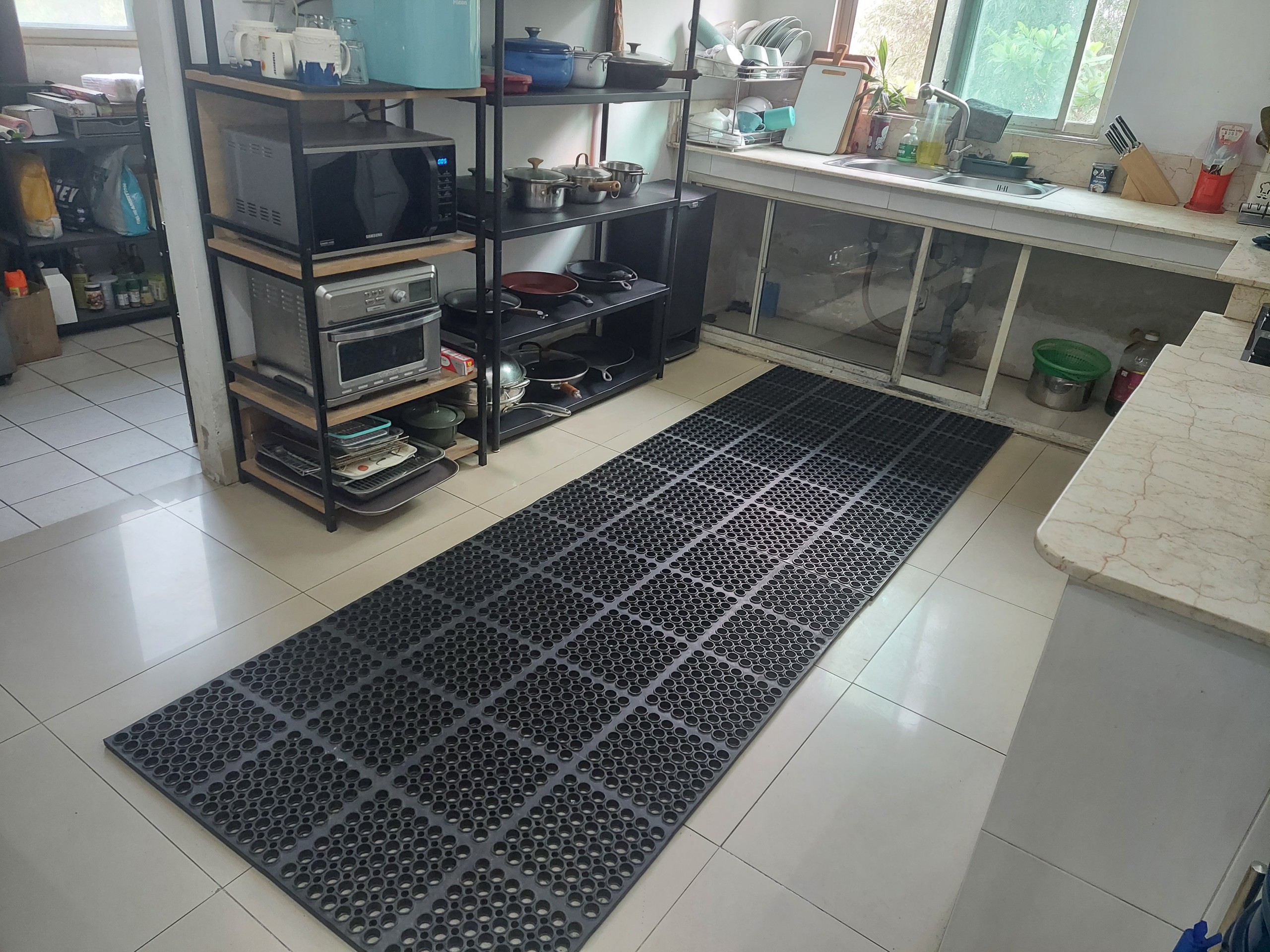 Thảm cao su chống trơn trượt nhà bếp House Mat H3525 lỗ dày 2cm