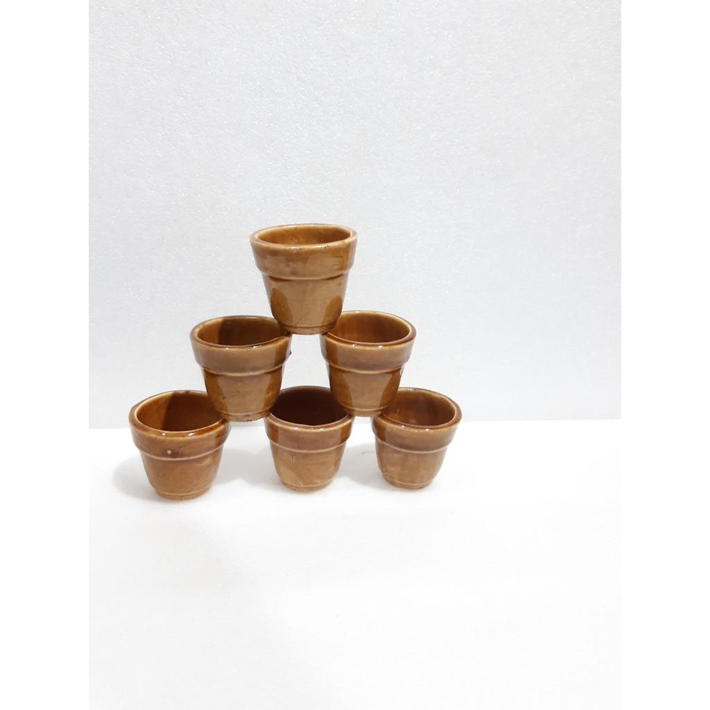 30 tách cafe nâu nhỏ lòng nâu