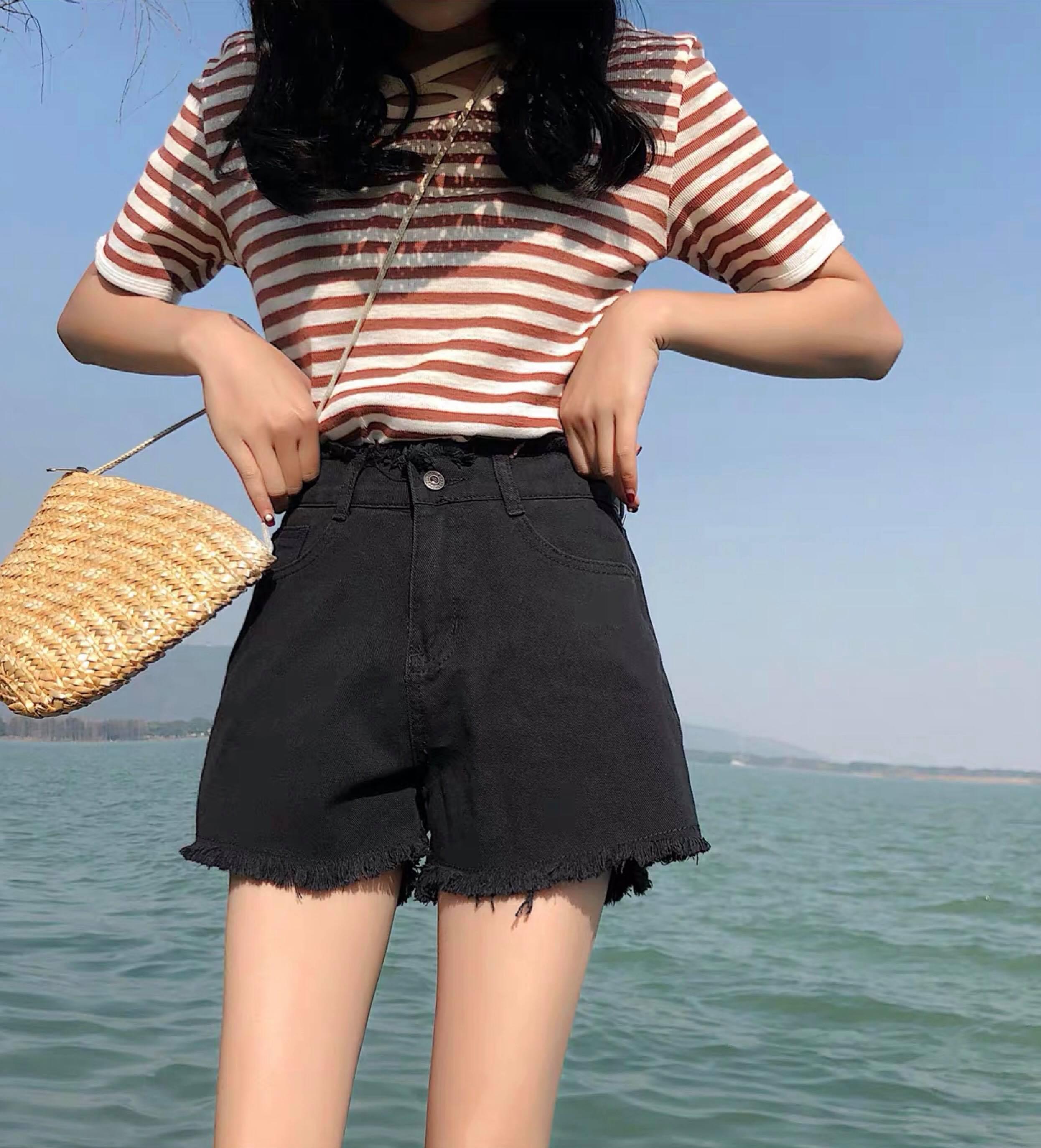 Quần Shorts Cạp Cao_C4