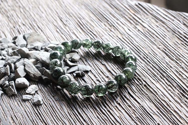 Vòng Thạch Anh Tóc Xanh Đậm Myanmar 10mm Ngọc Quý Gemstones VT132