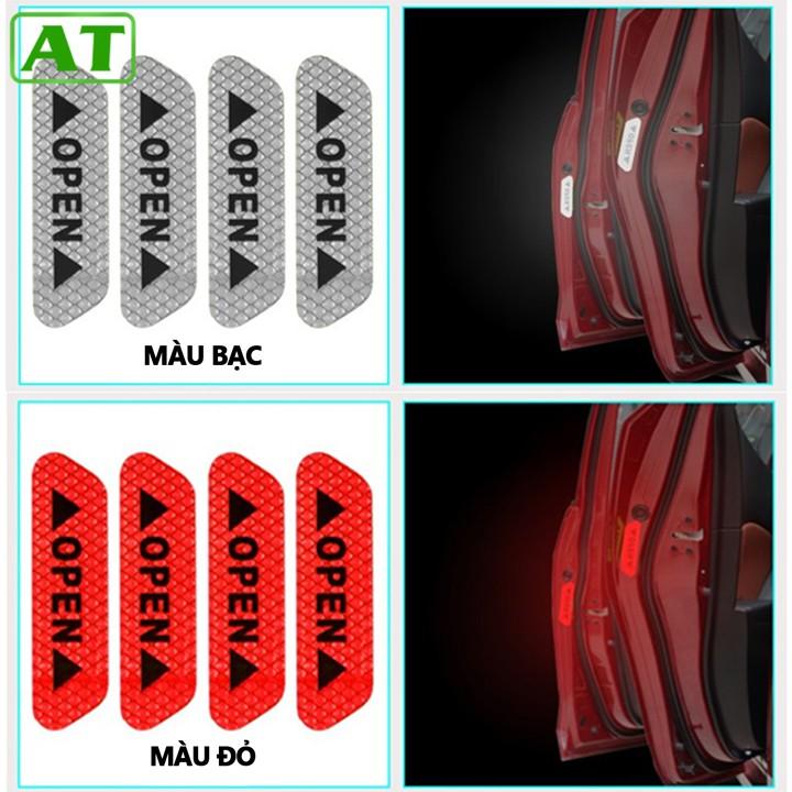 Bộ 4 Tem Dán Phản Quang Mở Cửa Ô Tô Xe Hơi