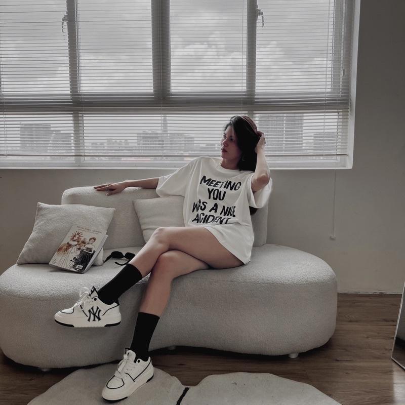 Áo thun ALTHOUGH form unisex, in chữ, chất vải Cotton 100% thoáng mát