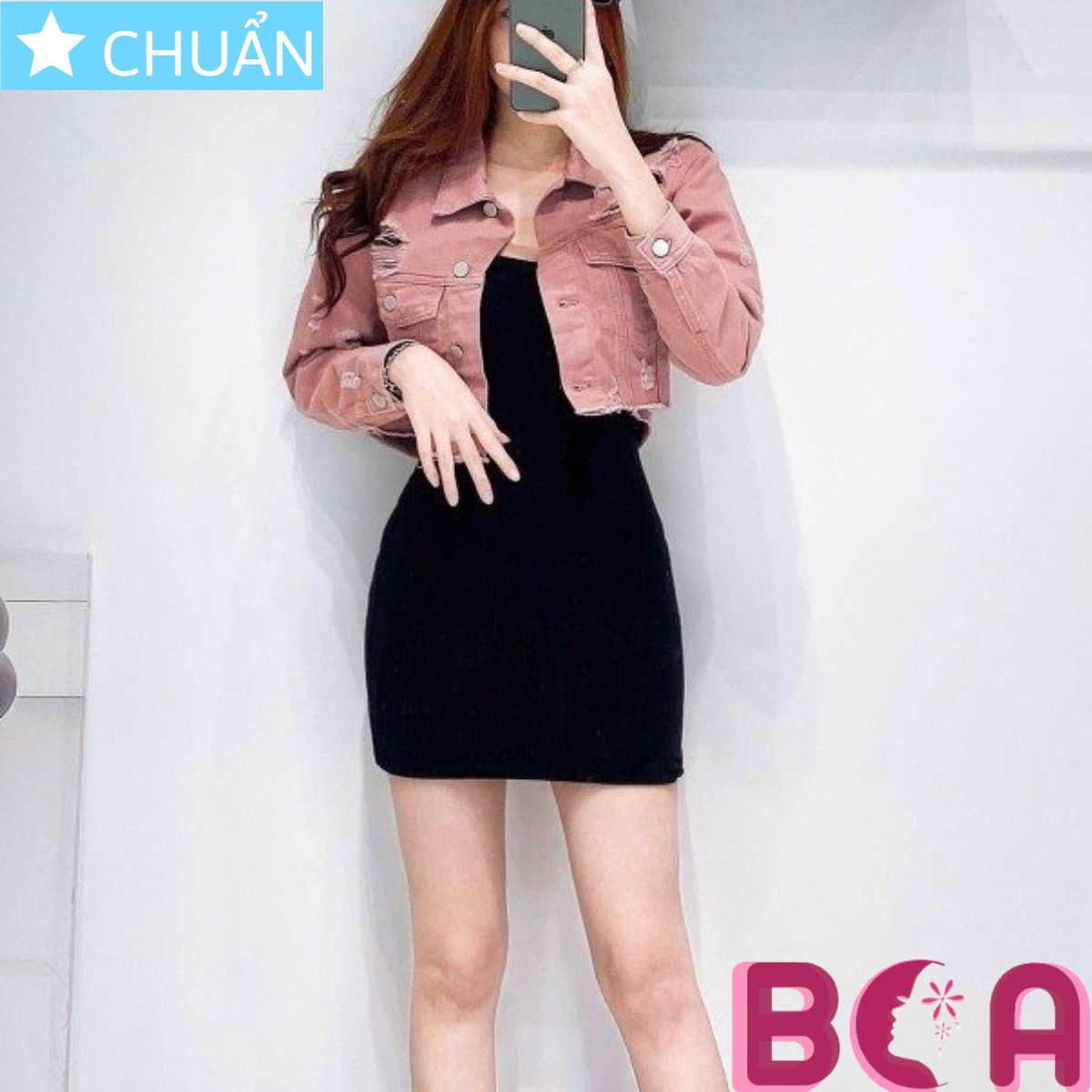 Áo khoác jeans nữ K06 ROSATA tại BCASHOP kiểu dáng croptop, thời thượng với chất jean cao cấp, phom chuẩn - màu gạch