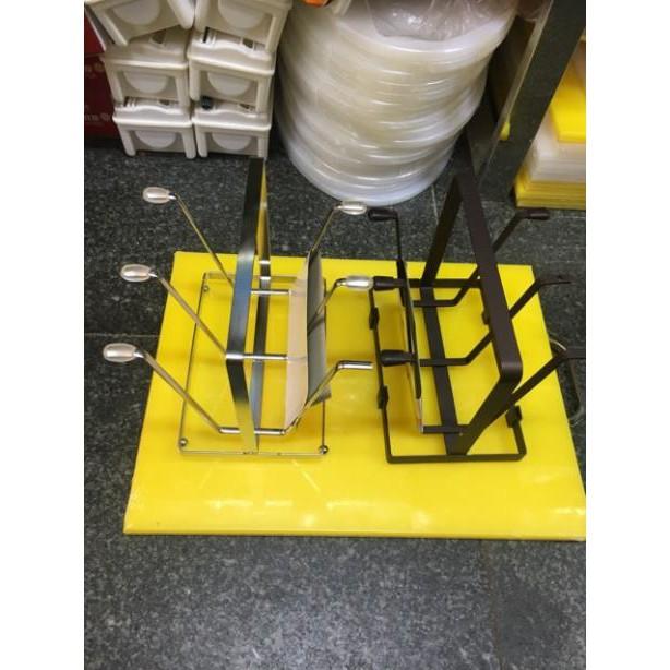 Khay cắm cốc hơpj kim nhôm và sơn tĩnh điện đảm bảo siêu bền và chắc chắc chắn